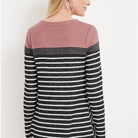 NWT Women's Stripe Colorblock Front Knot Mixer Tee - Size L - Picture 3 of 8